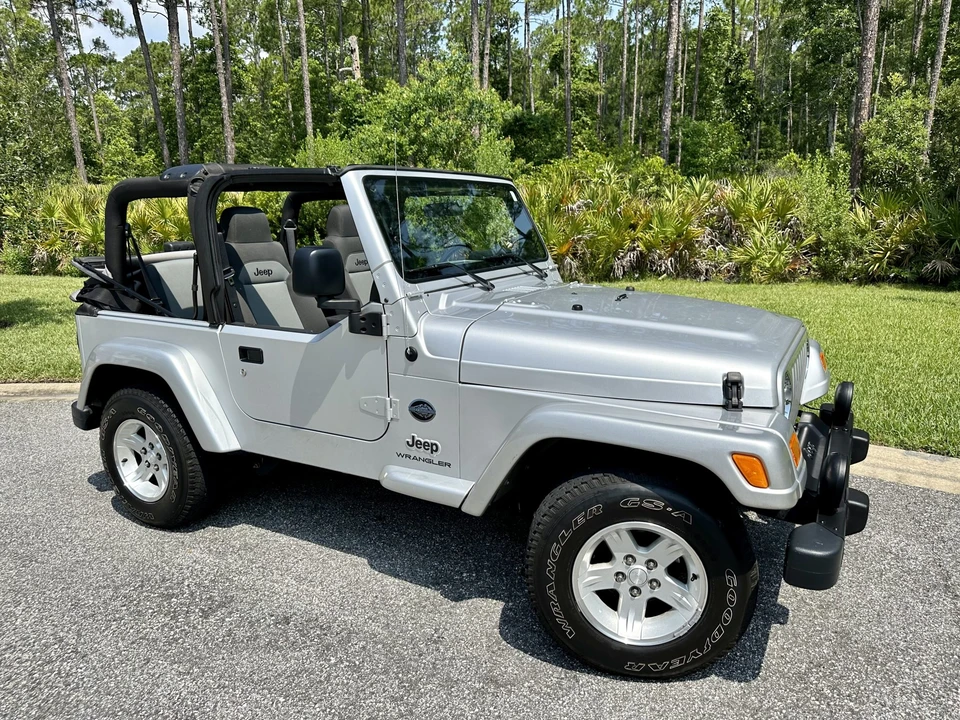 2005 Jeep TJ Wrangler - Image 17 of 31