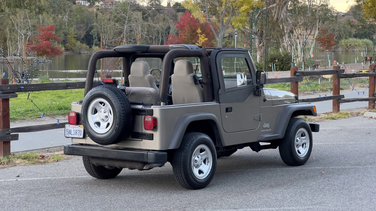 2005 Jeep TJ Wrangler - Image 14 of 31