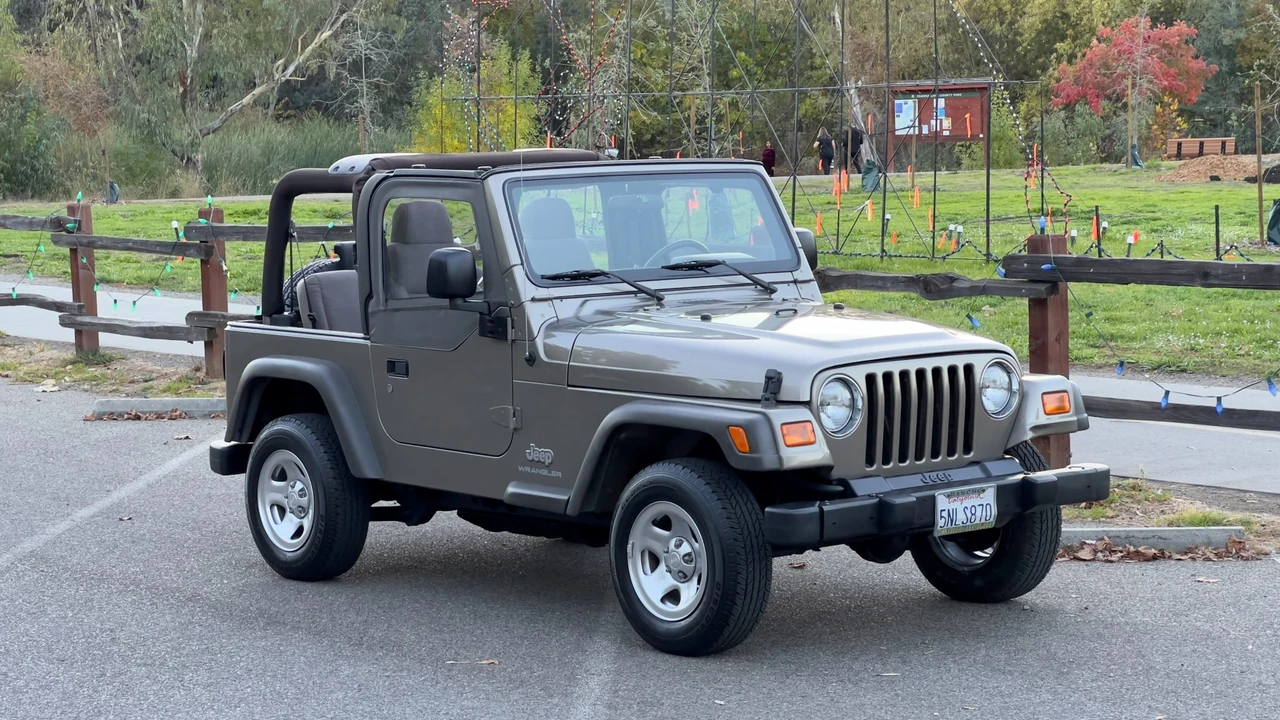 2005 Jeep TJ Wrangler - Image 9 of 31