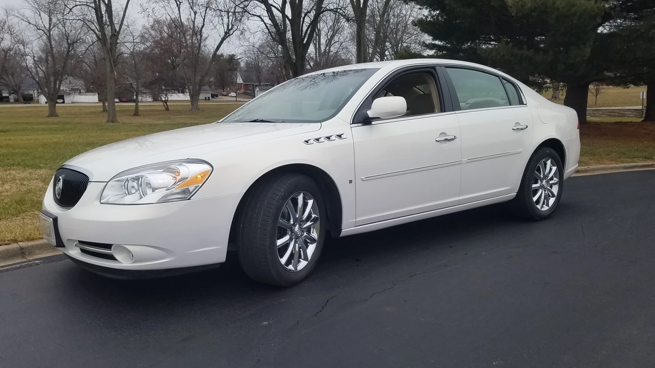 2006 Buick Lucerne - Image 2 of 31
