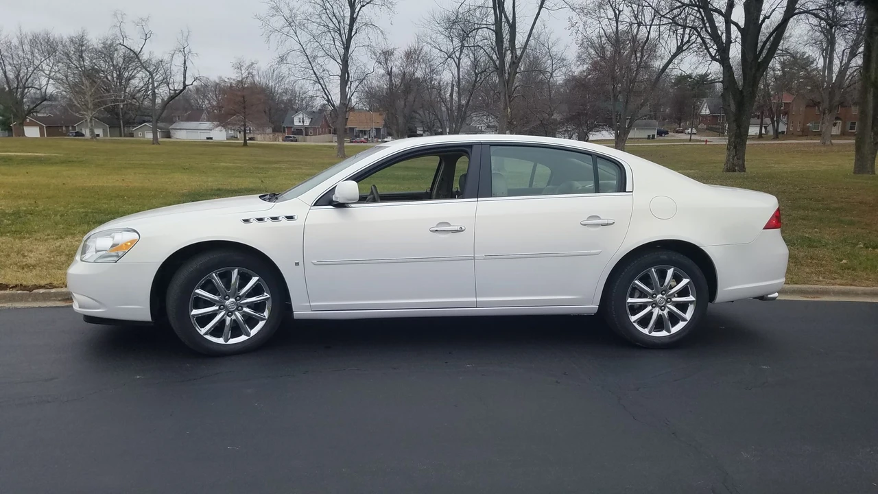 2006 Buick Lucerne - Image 16 of 31