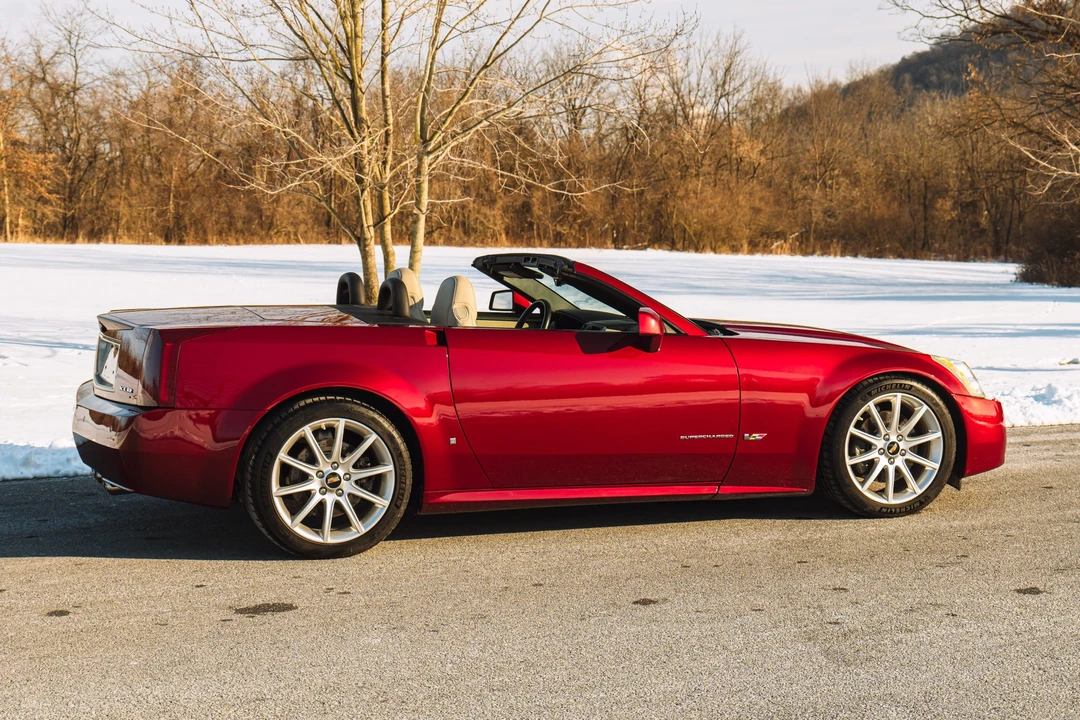 2006 Cadillac XLR-V - Image 21 of 31