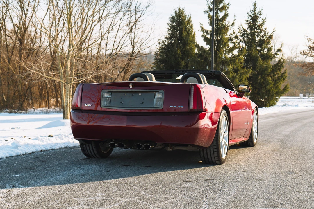 2006 Cadillac XLR-V - Image 14 of 31