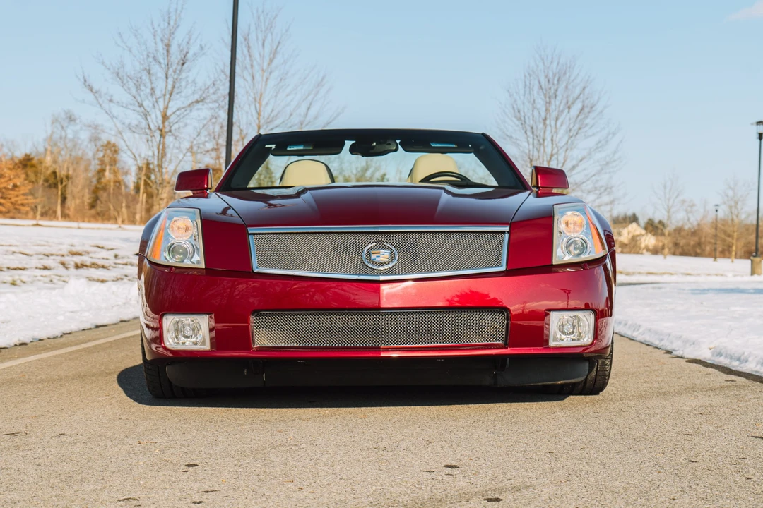 2006 Cadillac XLR-V - Image 25 of 31
