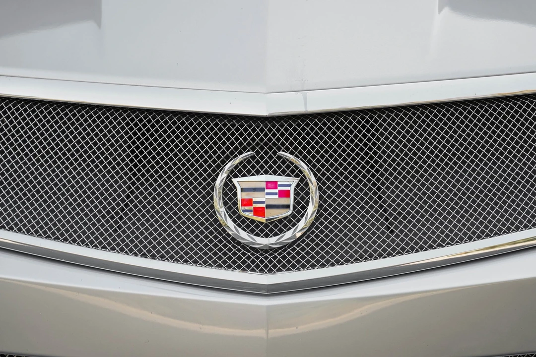 2006 Cadillac XLR-V - Image 25 of 31