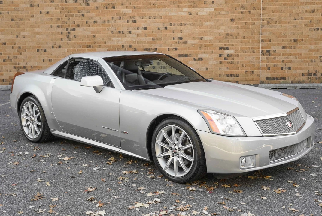2006 Cadillac XLR-V - Image 20 of 31