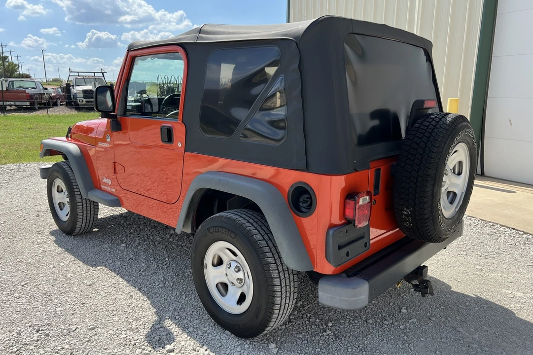 2006 Jeep TJ Wrangler - Image 18 of 31