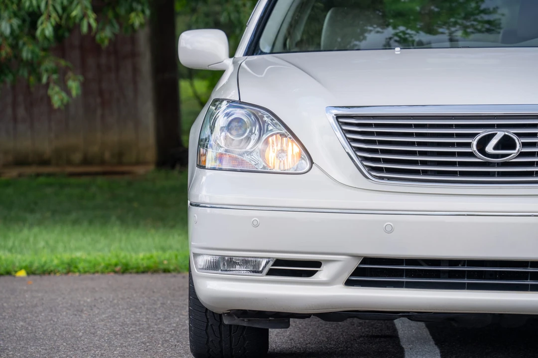 2006 Lexus LS 3rd Gen - Image 28 of 31