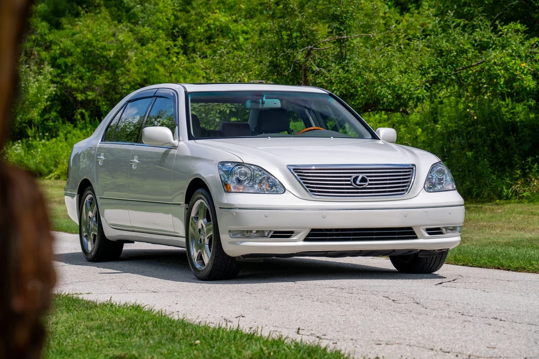 2006 Lexus LS 3rd Gen - Image 19 of 31