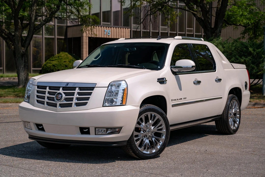 2007 Cadillac Escalade & EXT 3rd Gen - Image 4 of 31