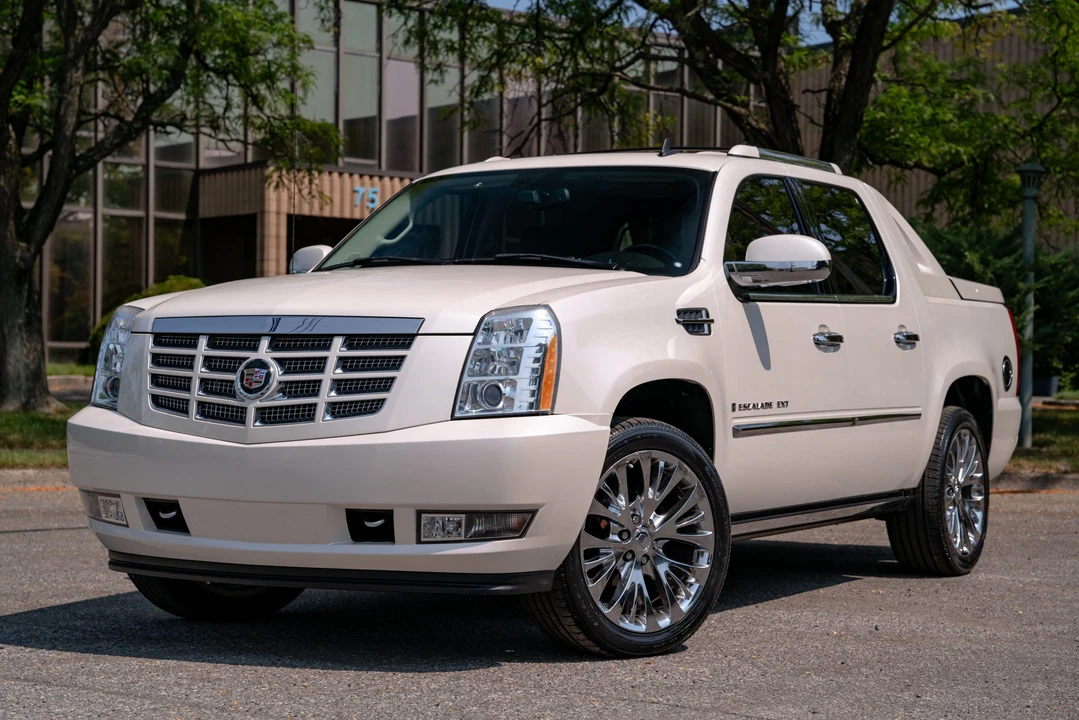 2007 Cadillac Escalade & EXT 3rd Gen - Image 5 of 31