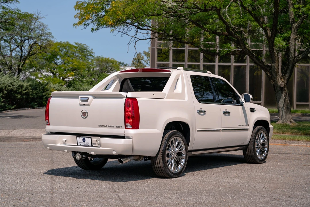 2007 Cadillac Escalade & EXT 3rd Gen - Image 18 of 31