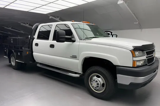 2007 Chevrolet Silverado Classic 3500 LT3 Crew Cab Duramax Dually 4×4 Flatbed