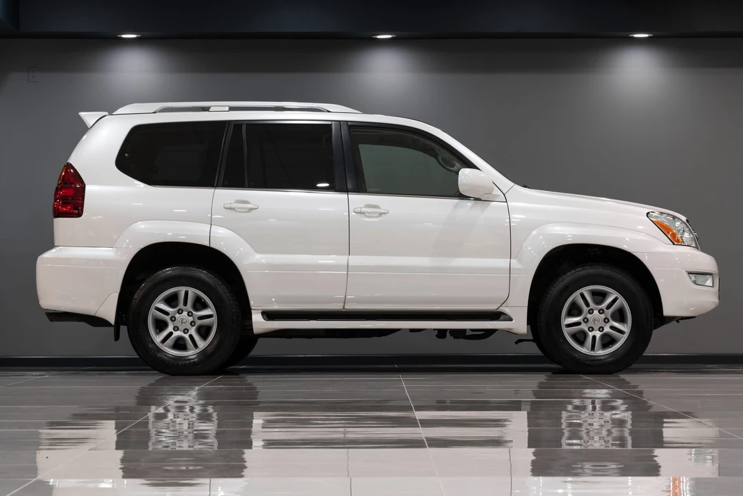 2007 Lexus GX 1st Gen - Image 17 of 31
