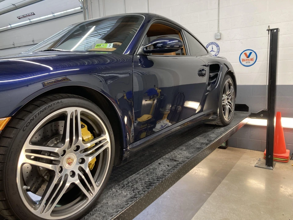 2007 Porsche 997 Turbo - Image 18 of 31