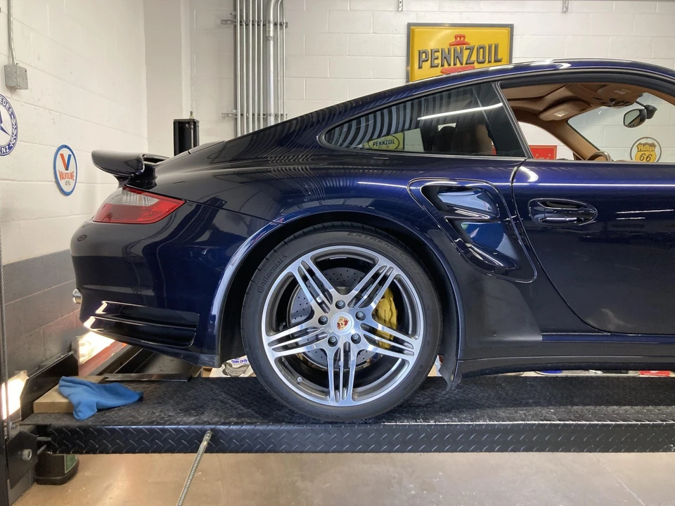 2007 Porsche 997 Turbo - Image 15 of 31
