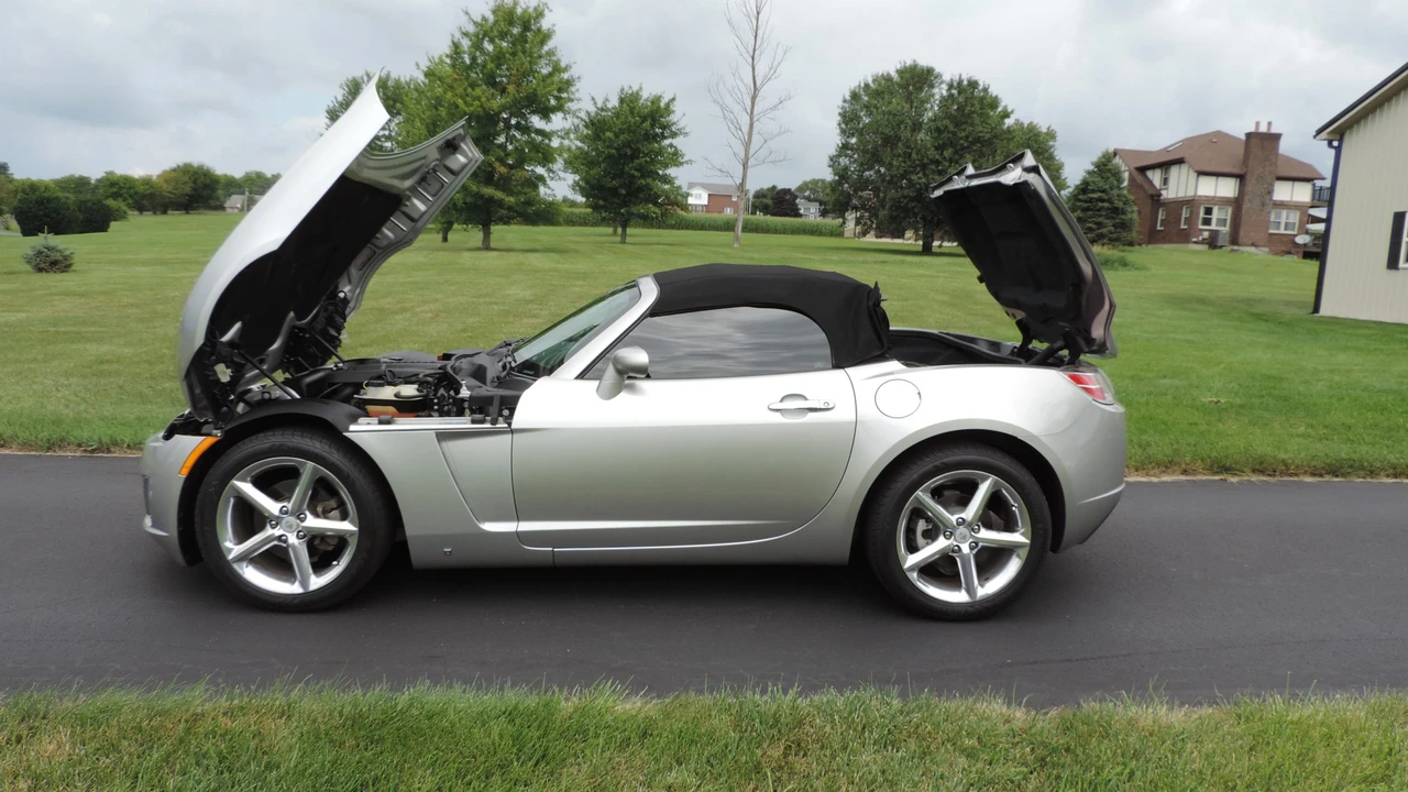 2007 Saturn Sky Red Line - Image 23 of 31