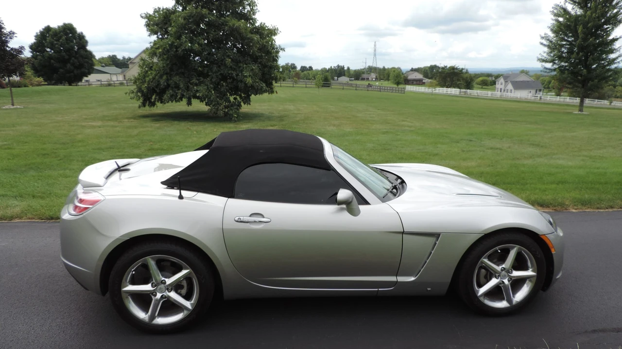 2007 Saturn Sky Red Line - Image 21 of 31