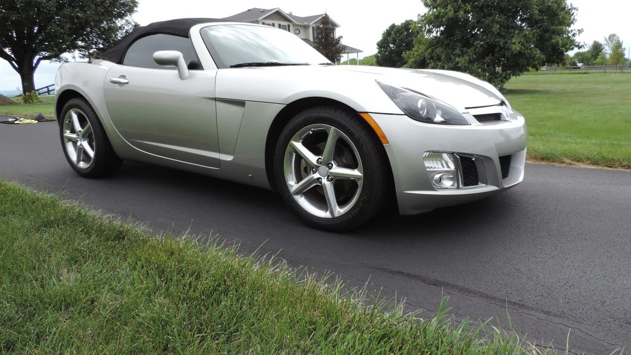2007 Saturn Sky Red Line - Image 10 of 31