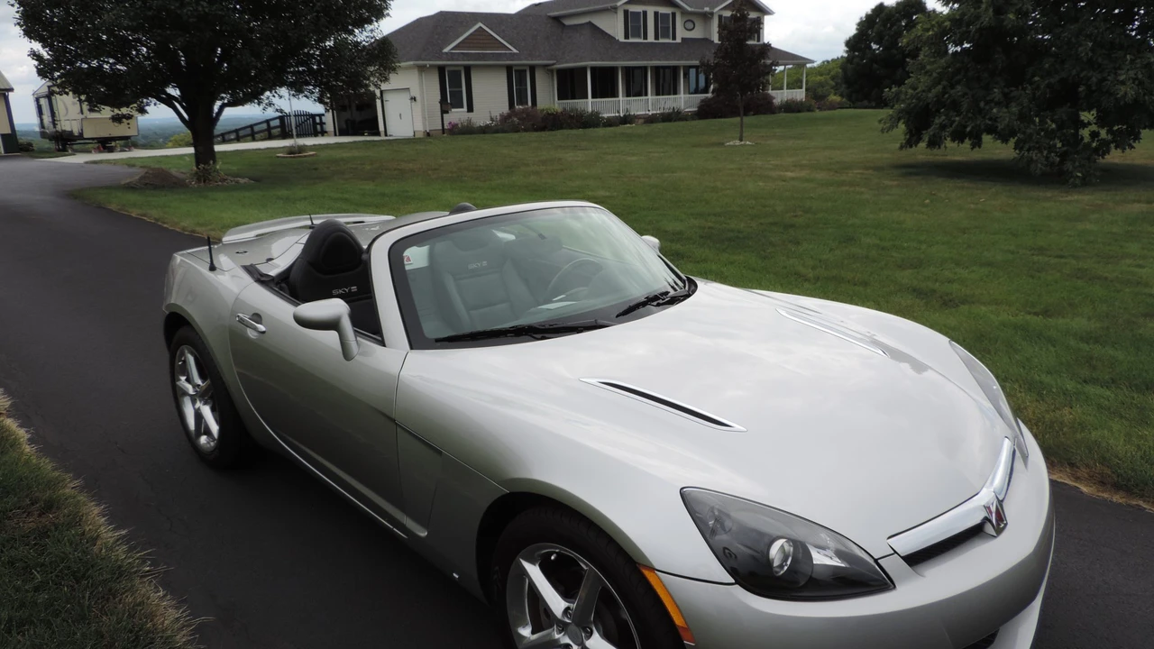 2007 Saturn Sky Red Line - Image 2 of 31