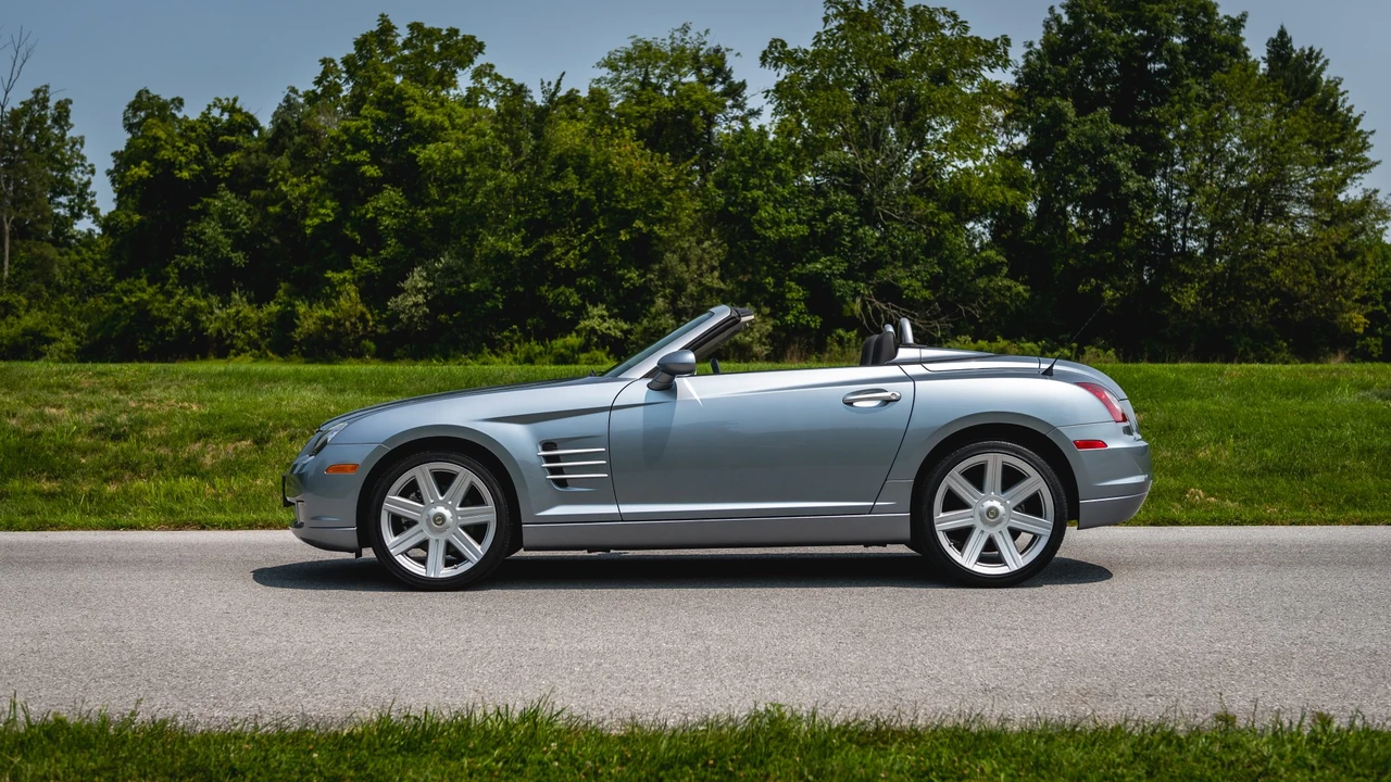 2008 Chrysler Crossfire - Image 14 of 31