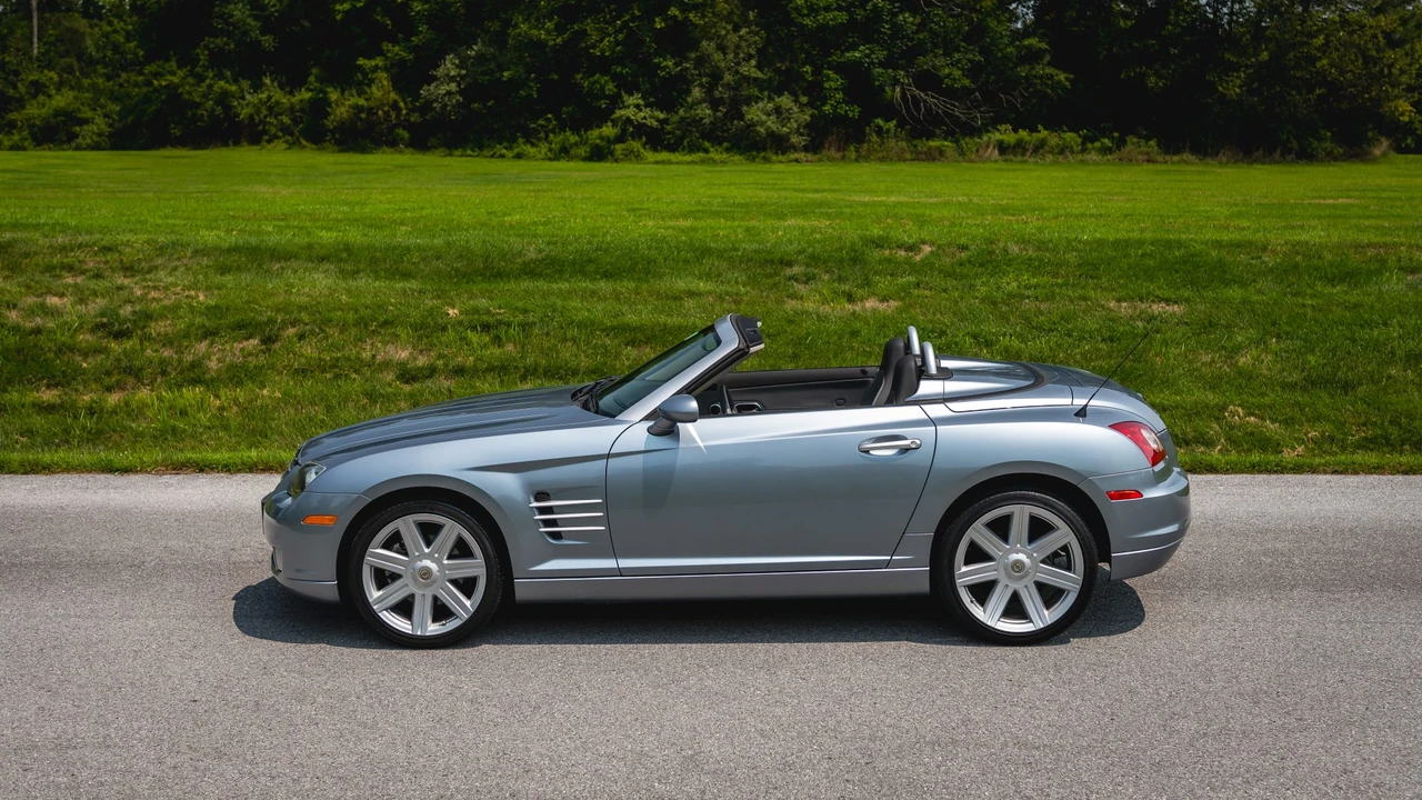 2008 Chrysler Crossfire - Image 13 of 31