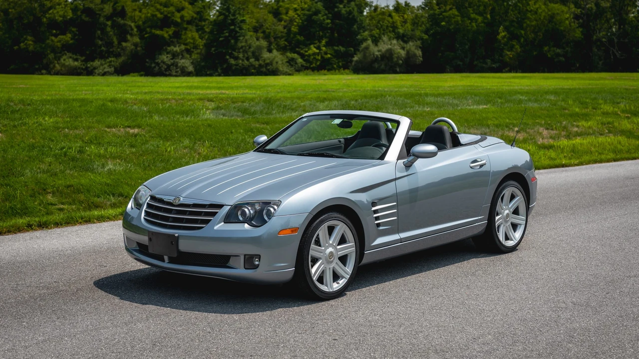 2008 Chrysler Crossfire - Image 8 of 31