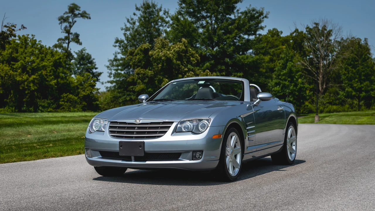 2008 Chrysler Crossfire - Image 3 of 31