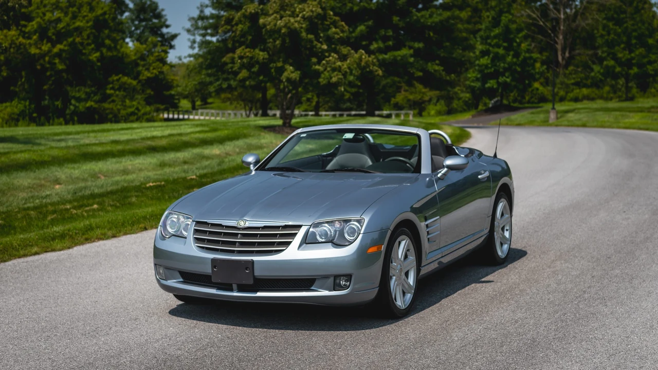 2008 Chrysler Crossfire - Image 4 of 31
