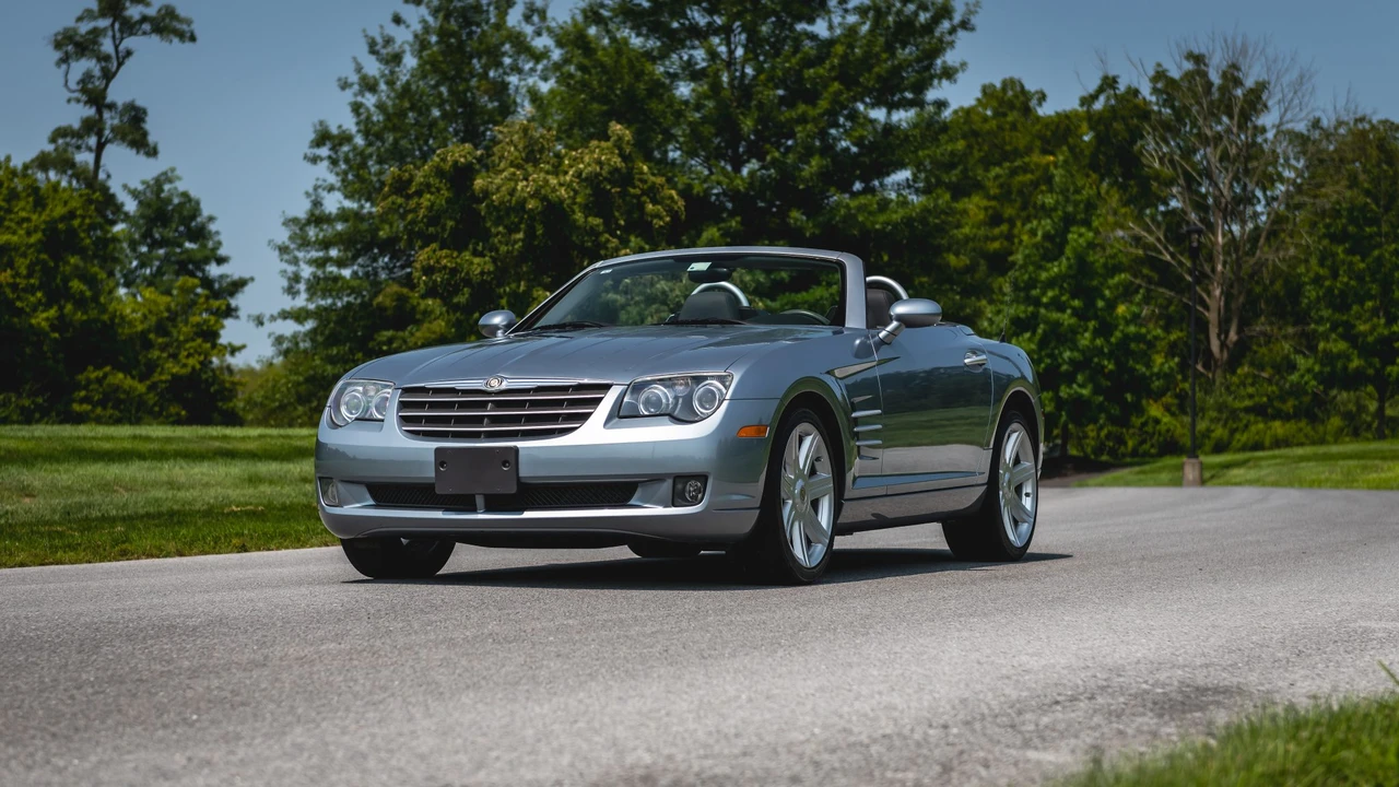 2008 Chrysler Crossfire - Image 5 of 31