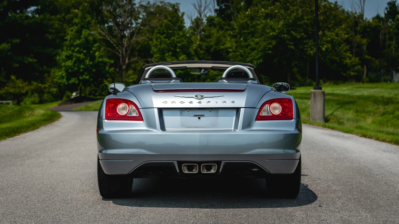 2008 Chrysler Crossfire - Image 22 of 31