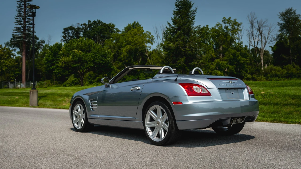 2008 Chrysler Crossfire - Image 15 of 31