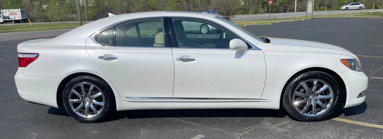 2008 Lexus LS 4th Gen - Image 8 of 31