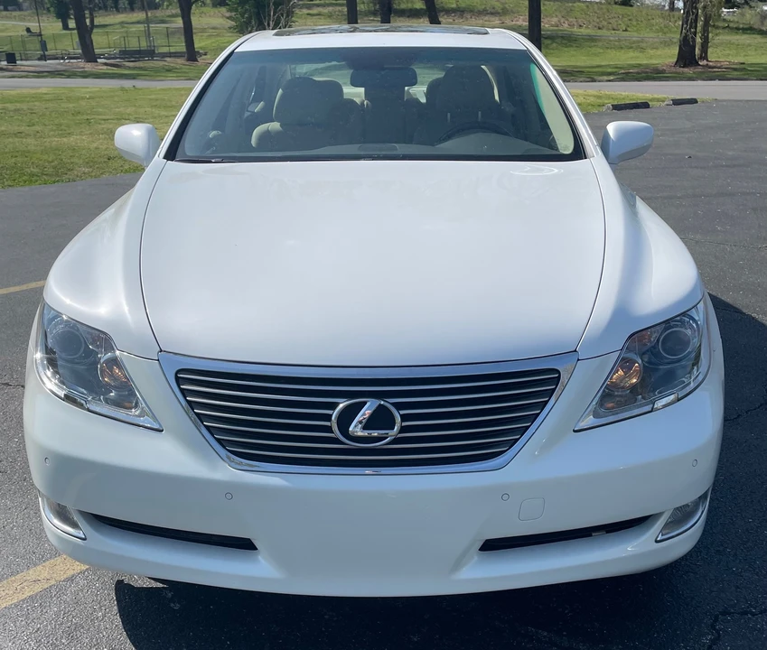 2008 Lexus LS 4th Gen - Image 3 of 31