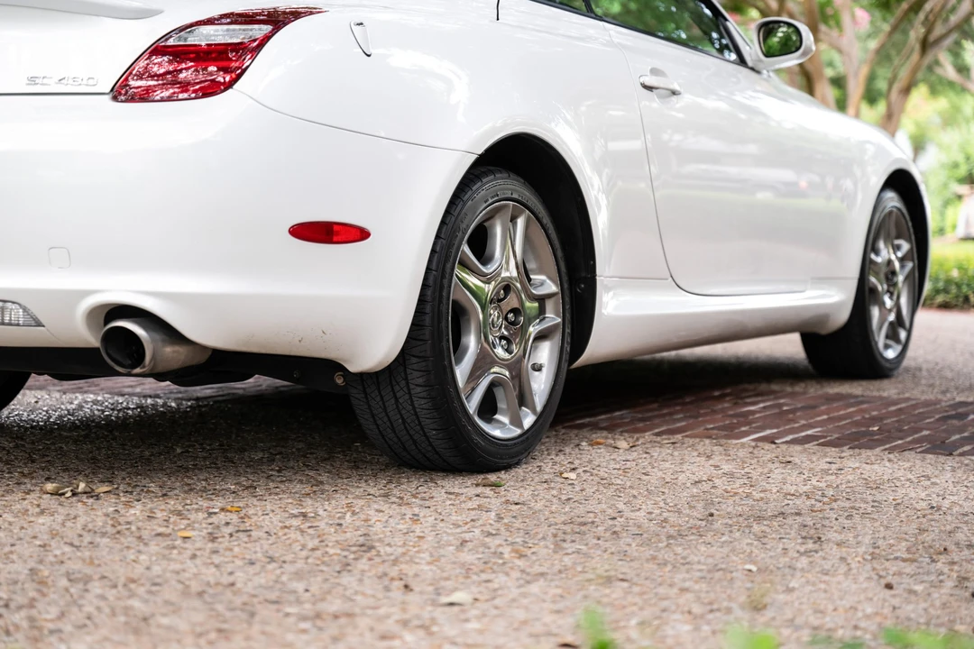 2008 Lexus SC430 - Image 22 of 31