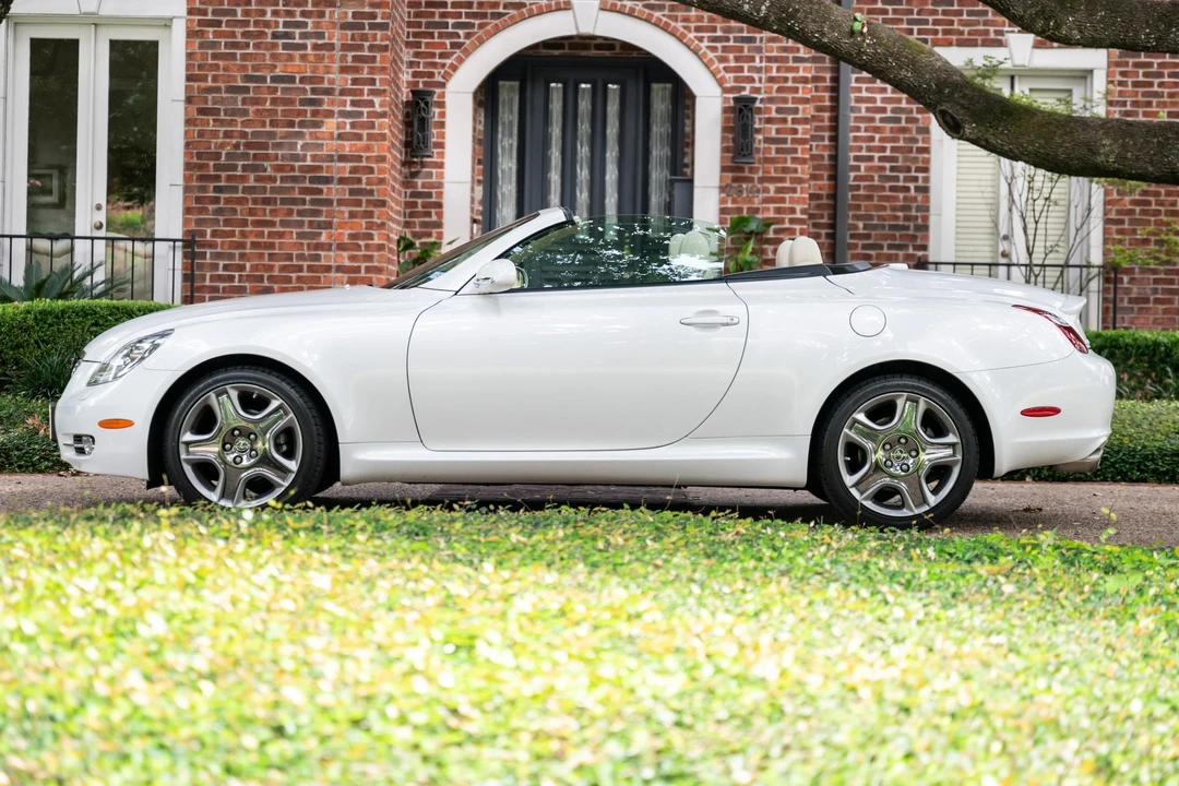 2008 Lexus SC430 - Image 8 of 31