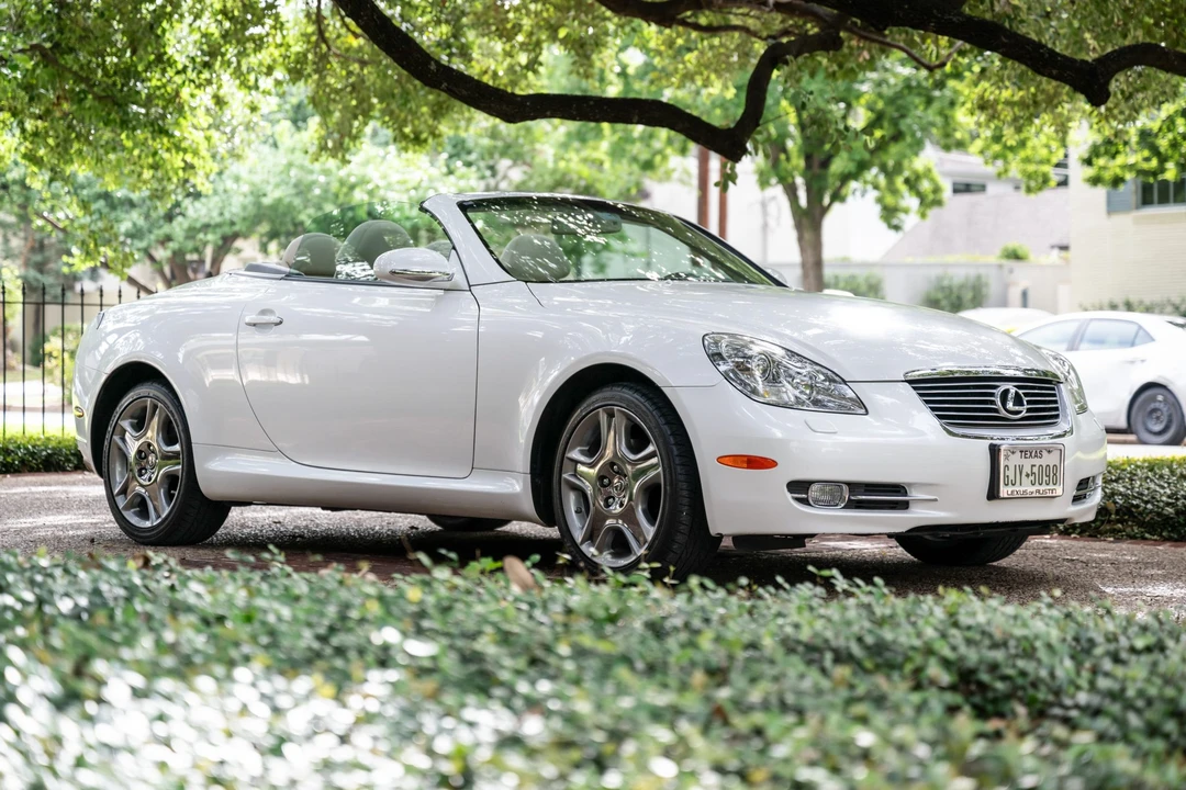 2008 Lexus SC430 - Image 3 of 31