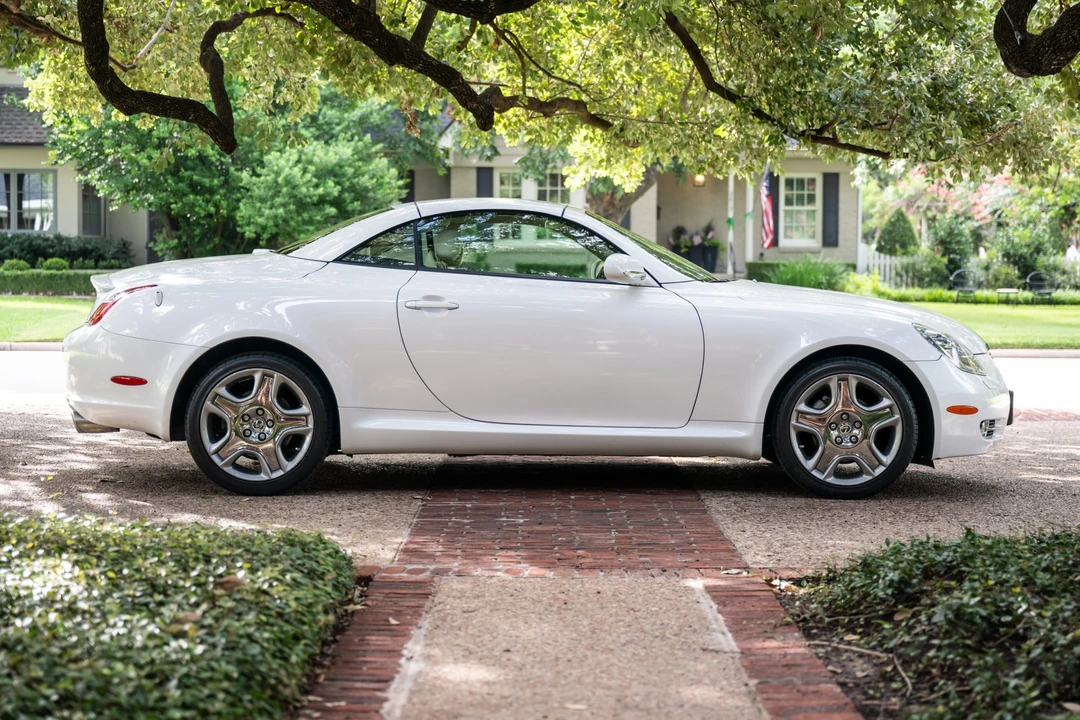 2008 Lexus SC430 - Image 12 of 31