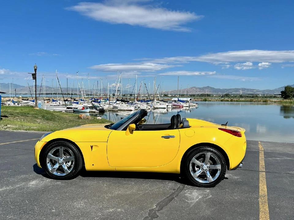 2008 Pontiac Solstice GXP - Image 12 of 31
