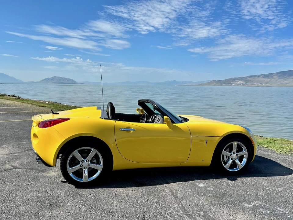 2008 Pontiac Solstice GXP - Image 25 of 31