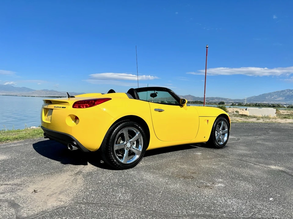 2008 Pontiac Solstice GXP - Image 24 of 31