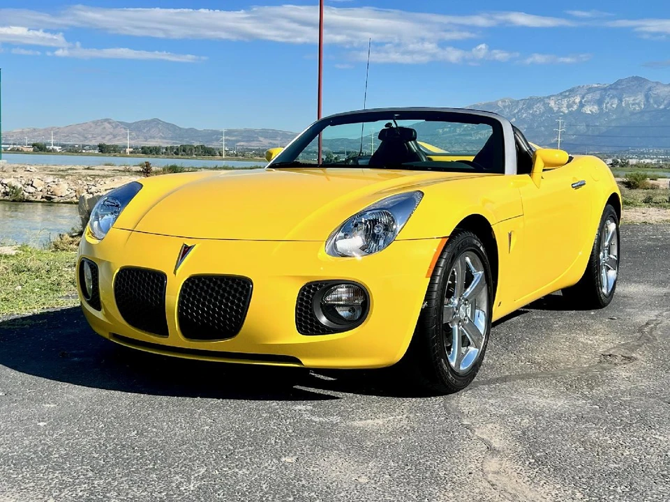 2008 Pontiac Solstice GXP - Image 3 of 31