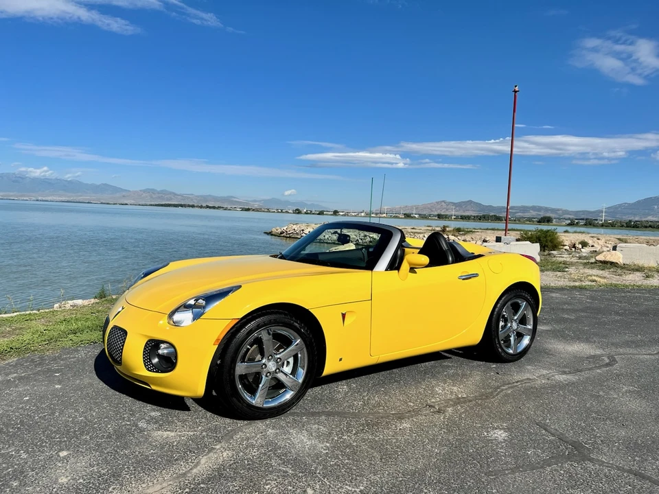 2008 Pontiac Solstice GXP - Image 8 of 31