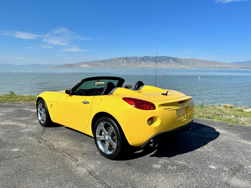 2008 Pontiac Solstice GXP - Image 15 of 31