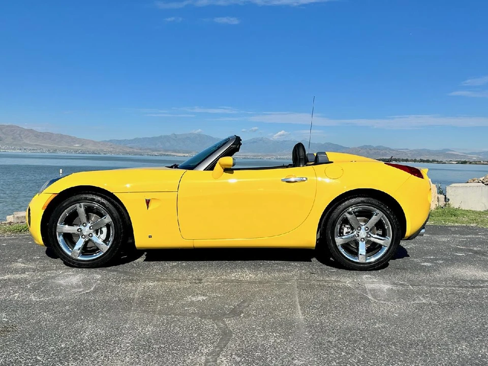 2008 Pontiac Solstice GXP - Image 9 of 31