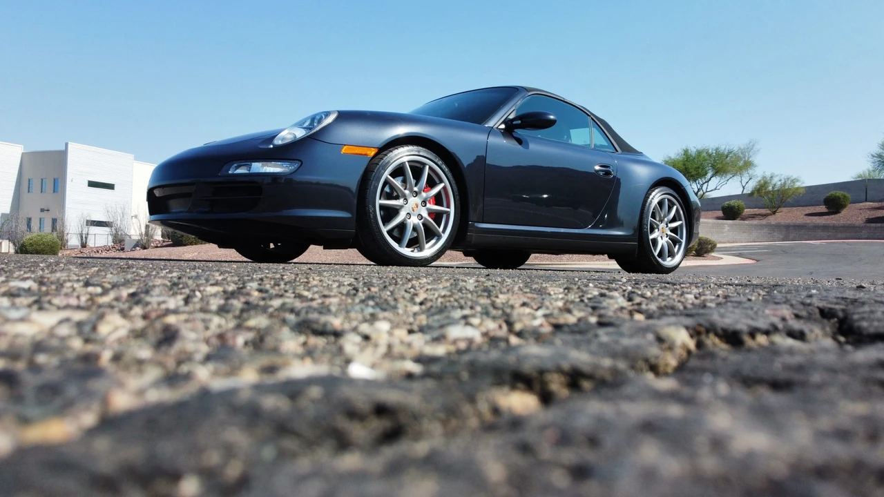 2008 Porsche 997 Carrera 4S - Image 2 of 31