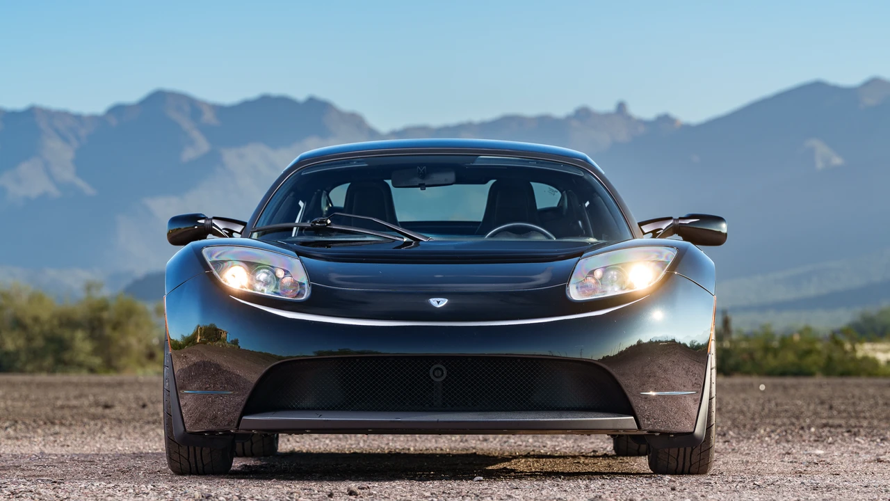 2008 Tesla Roadster - Image 9 of 31
