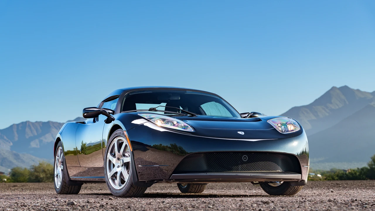 2008 Tesla Roadster - Image 13 of 31