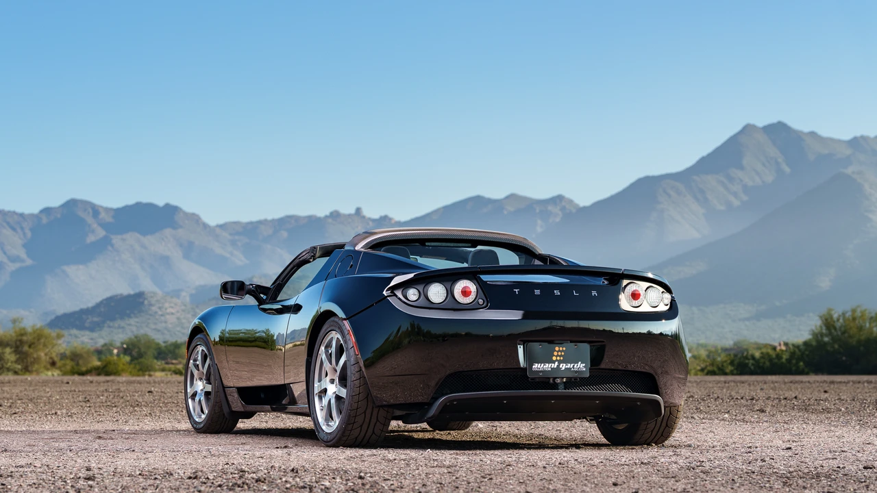2008 Tesla Roadster - Image 30 of 31