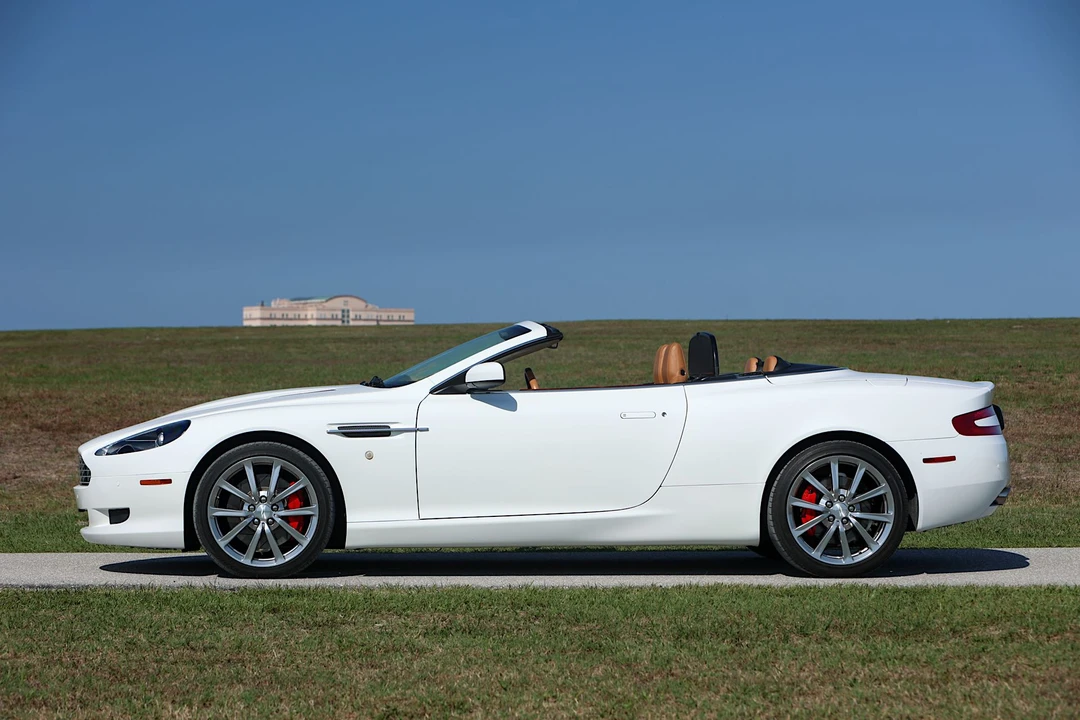 2009 Aston Martin DB9 - Image 11 of 31